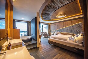 Kronhotel Leitgam luxury hotel for two