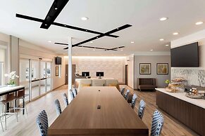 Days Inn & Suites by Wyndham Beaumont West / I-10 & Walden