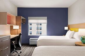 Days Inn & Suites by Wyndham Beaumont West / I-10 & Walden