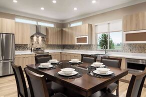 Days Inn & Suites by Wyndham Beaumont West / I-10 & Walden