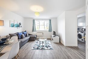 Modern 2 Bedroom Lewisham Apartment