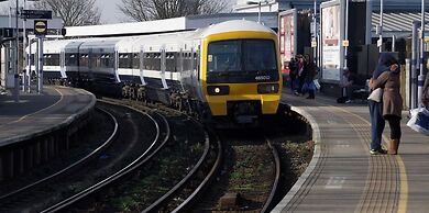 Modern 2 Bedroom Lewisham Apartment