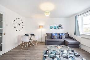 Modern 2 Bedroom Lewisham Apartment