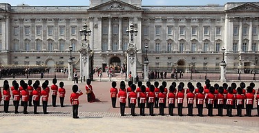 Modern 2 Bedroom Lewisham Apartment