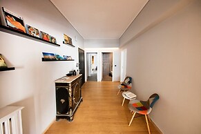 Heyden Entire Super Modern Minimal Flat