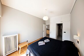 Heyden Entire Super Modern Minimal Flat