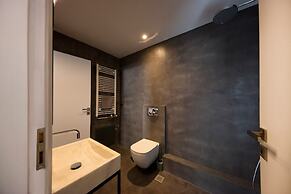 Heyden Entire Super Modern Minimal Flat