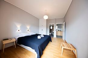 Heyden Entire Super Modern Minimal Flat