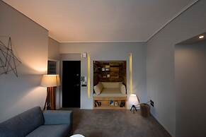 Heyden Entire Super Modern Minimal Flat