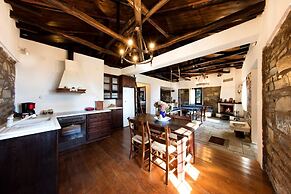 Beautiful Tranquil Stone Cottage