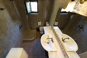 Beautiful Tranquil Stone Cottage