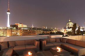 Monbijou Penthouse by Suite.030