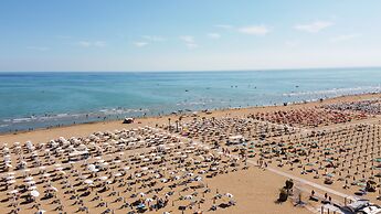 Summertime Family Resort