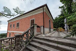 Villa Tecla