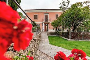 Villa Tecla