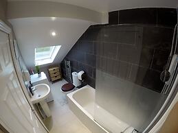 Stunning one bedroom flat