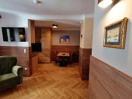 GOLDEN STAR - Premium Apartments