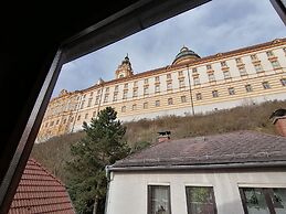 GOLDEN STAR - Premium Apartments