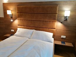 GOLDEN STAR - Premium Apartments