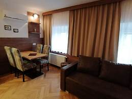 GOLDEN STAR - Premium Apartments