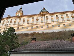 GOLDEN STAR - Premium Apartments