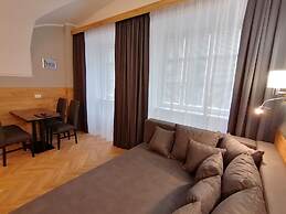 GOLDEN STAR - Premium Apartments