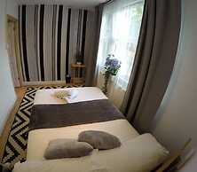 Hollybush Row Rooms