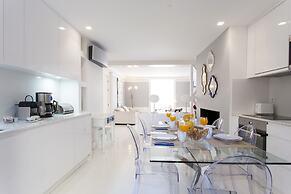 JOIVY Gorgeous 2-bed home, 3 mins from Lisbon Cathedral