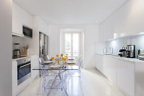 JOIVY Gorgeous 2-bed home, 3 mins from Lisbon Cathedral