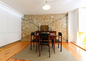 JOIVY Spacious & elegant 1-bed flat, moments from Avenida station