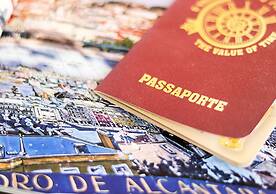 JOIVY Spacious & elegant 1-bed flat, moments from Avenida station