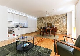 JOIVY Spacious & elegant 1-bed flat, moments from Avenida station