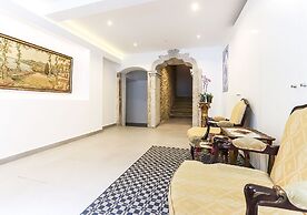 JOIVY Spacious & elegant 1-bed flat, moments from Avenida station