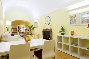 JOIVY Chic studio in Baixa, 5mins to Arco da Rua Augusta