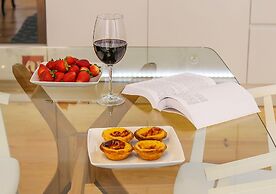 JOIVY Polished 1BR Apt, close by Avenida da Liberdade