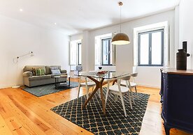 JOIVY Polished 1BR Apt, close by Avenida da Liberdade