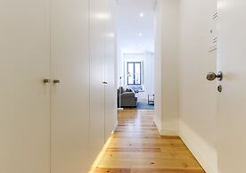 JOIVY Polished 1BR Apt, close by Avenida da Liberdade