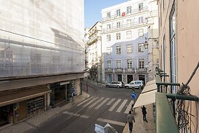 JOIVY Design heaven in Baixa - 2BR Apt w/workspace