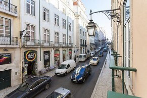 JOIVY Design heaven in Baixa - 2BR Apt w/workspace