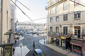 JOIVY Design heaven in Baixa - 2BR Apt w/workspace