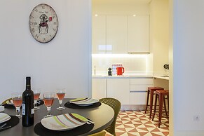 JOIVY Modern 1-bed Apt nearby Praça do Comércio, in Baixa