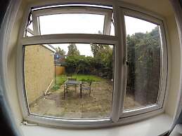 Donnington Bridge Road Rooms