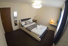 Donnington Bridge Road Rooms