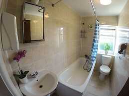 Donnington Bridge Road Rooms