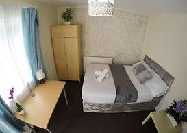 Donnington Bridge Road Rooms