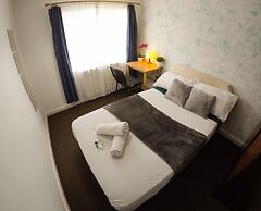 Donnington Bridge Road Rooms