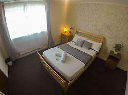 Donnington Bridge Road Rooms