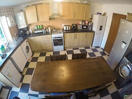 Donnington Bridge Road Rooms