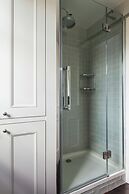 Ovington Gardens by Onefinestay