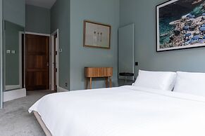 Hans Place II by Onefinestay